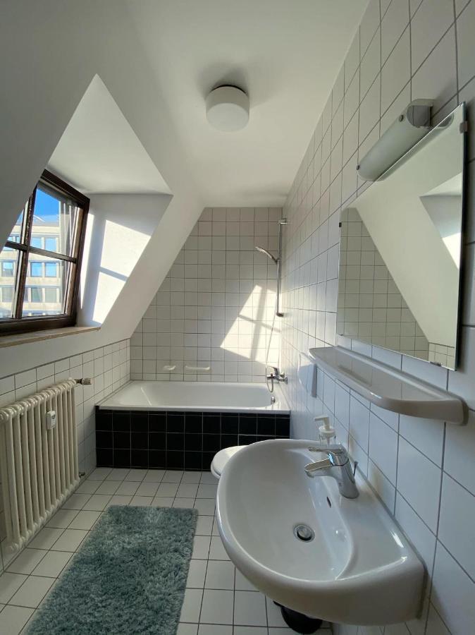 Loft + Balkon In Historischem Altbau Am Marktplatz Κέμνιτς Εξωτερικό φωτογραφία